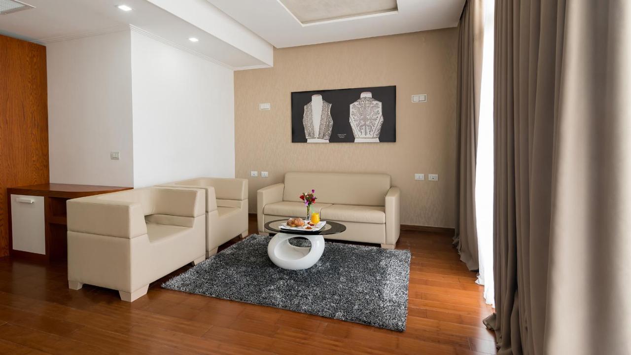 Deluxe & Executive By Rafaelo Hotel 5*