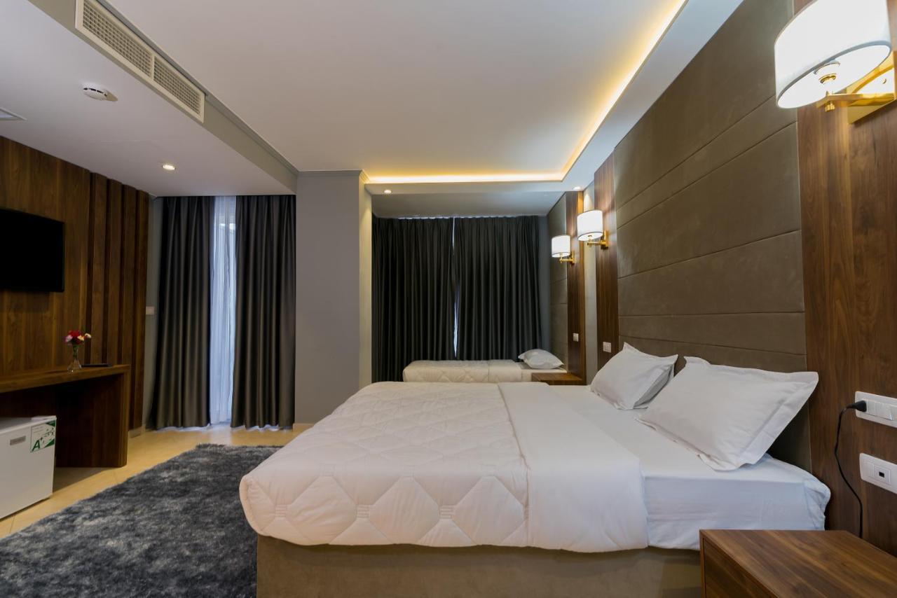Deluxe & Executive By Rafaelo 5* Shëngjin