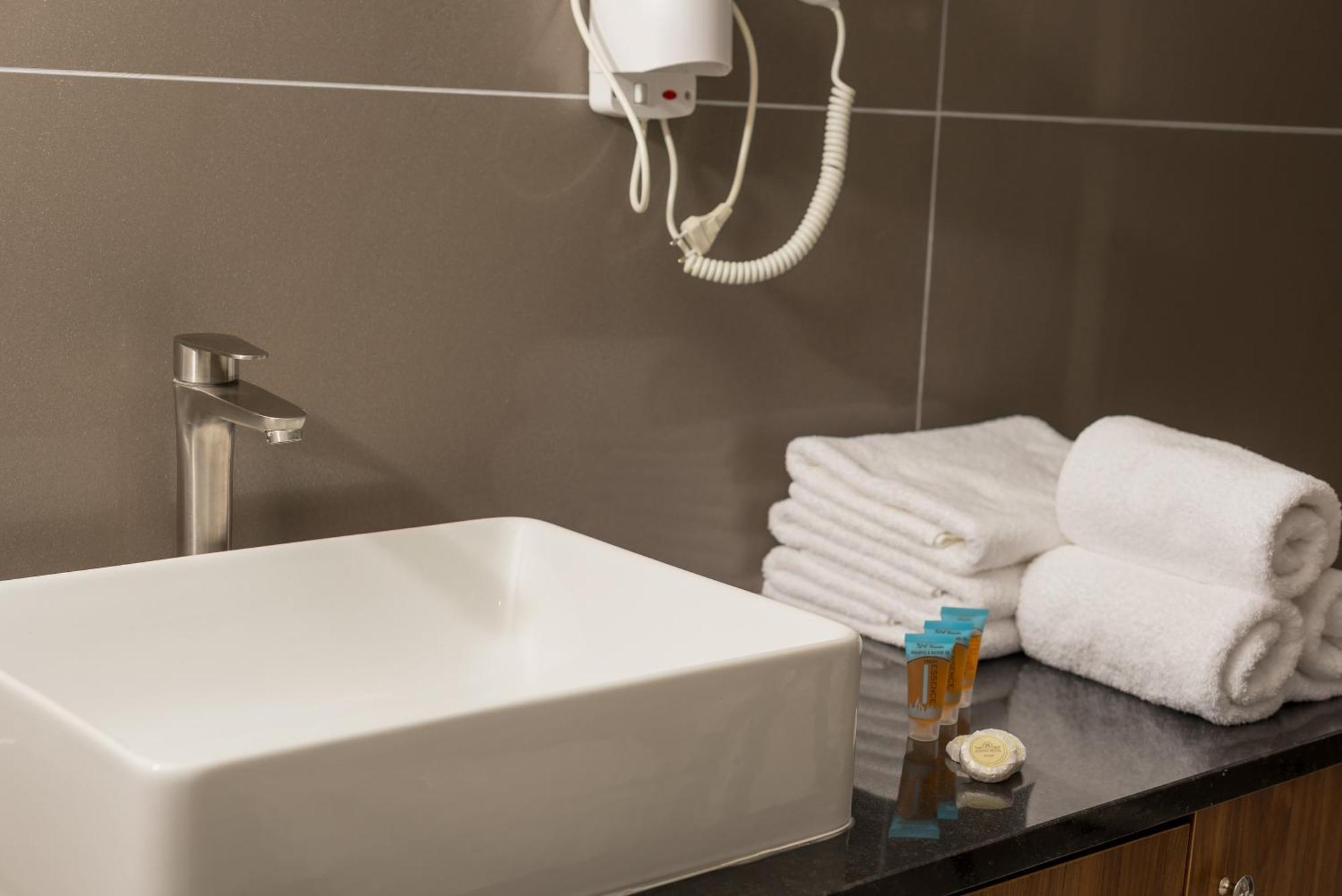 Hotel Deluxe & Executive By Rafaelo 5*