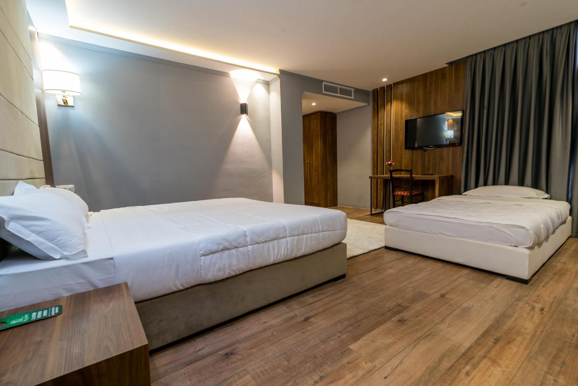 Hotel Deluxe & Executive By Rafaelo 5*